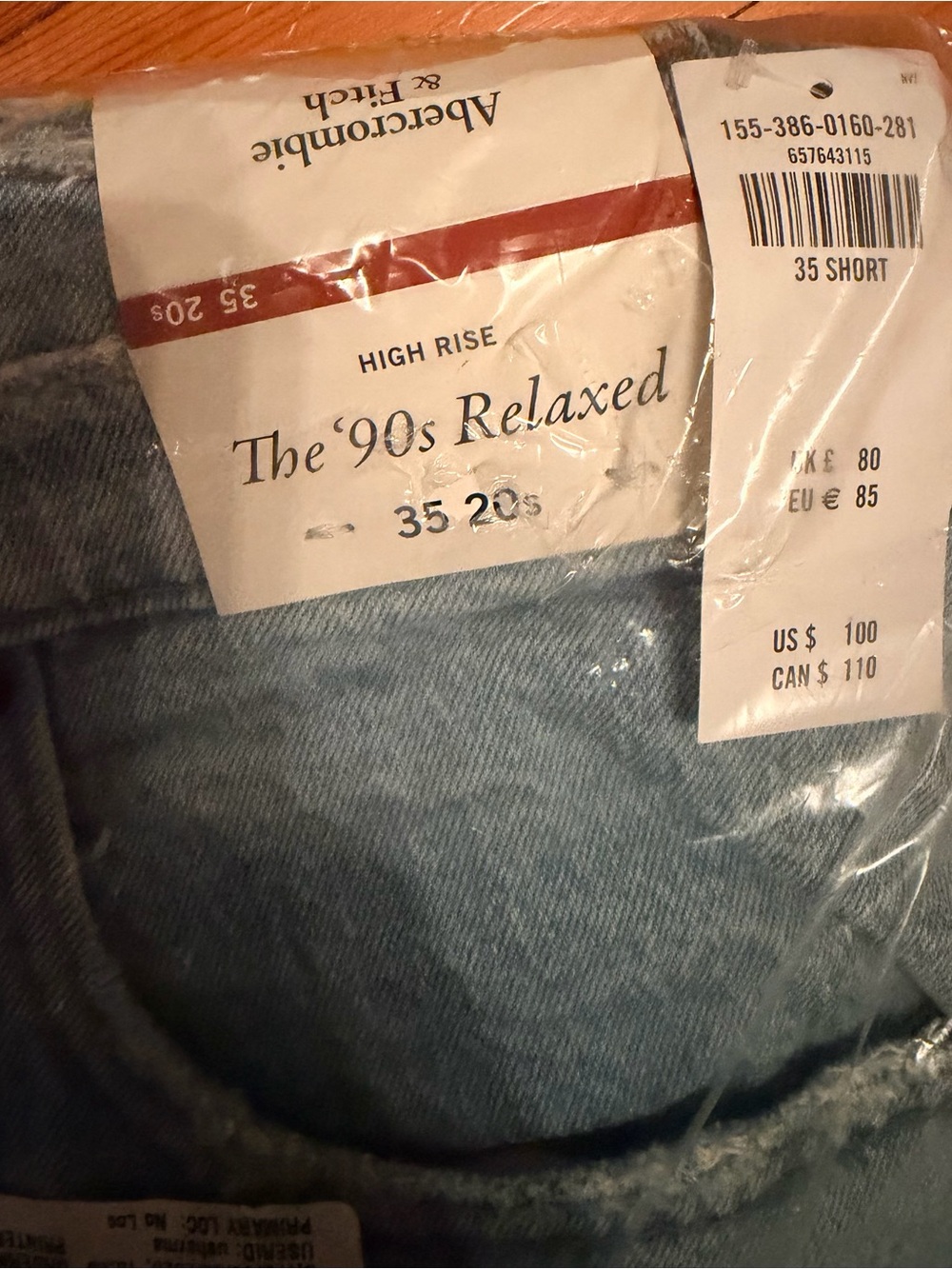 NWT Abercrombie and Fitch Women's High Rise '90s Relaxed Jean (Size 35 Short)
